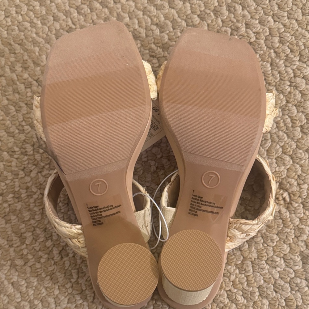 A New Dat Braided Sandals - Picture 3 of 5